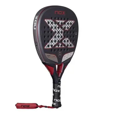 Nox Future Attack 12K Alum 2025 Padel Racket, designed for advanced players with 12K carbon, rough 3K surface for improved control, diamond shape for high balance, and EV50 rubber for optimal ball response.