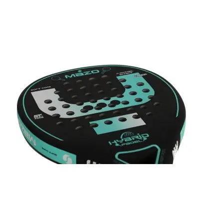 Hybrid Padel Mazo Carbon - Padel racket with carbon construction, soft foam core for control, ideal for advanced players, versatile for both attack and precision, and designed with high aesthetics and durability.