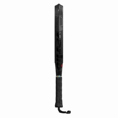 Varlion Maxima WPT Malmö is a professional padel racket with a hybrid tear shape, medium-high balance, and medium touch, featuring a durable carbon fiber construction and PRISMA Frame technology for enhanced maneuverability.