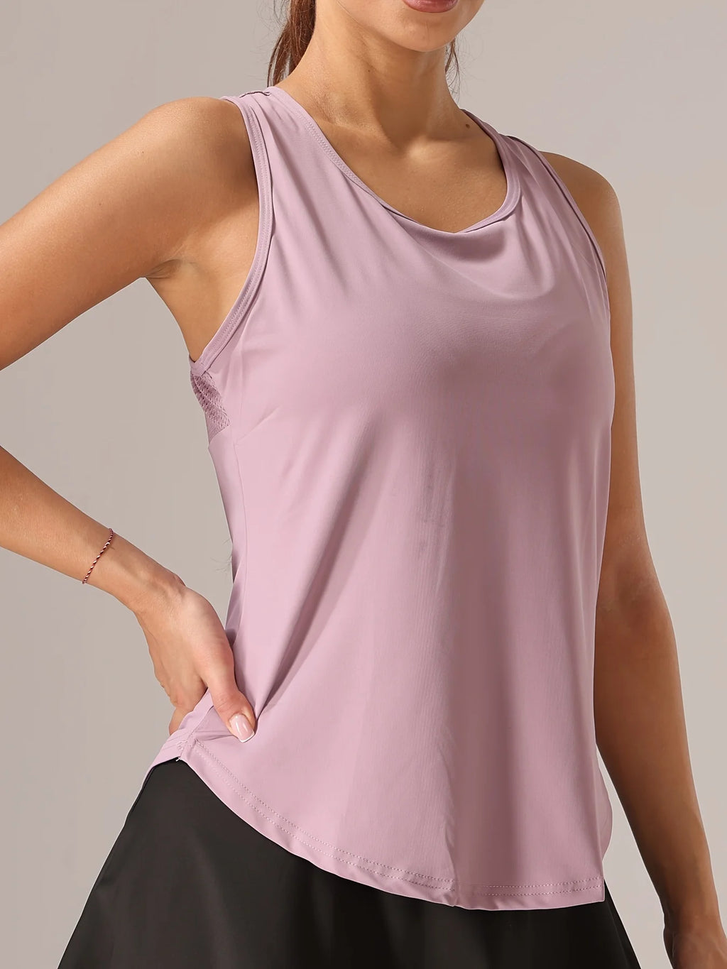 Camiseta deportiva sin mangas para mujer - Espalda de malla y diseño cruzado