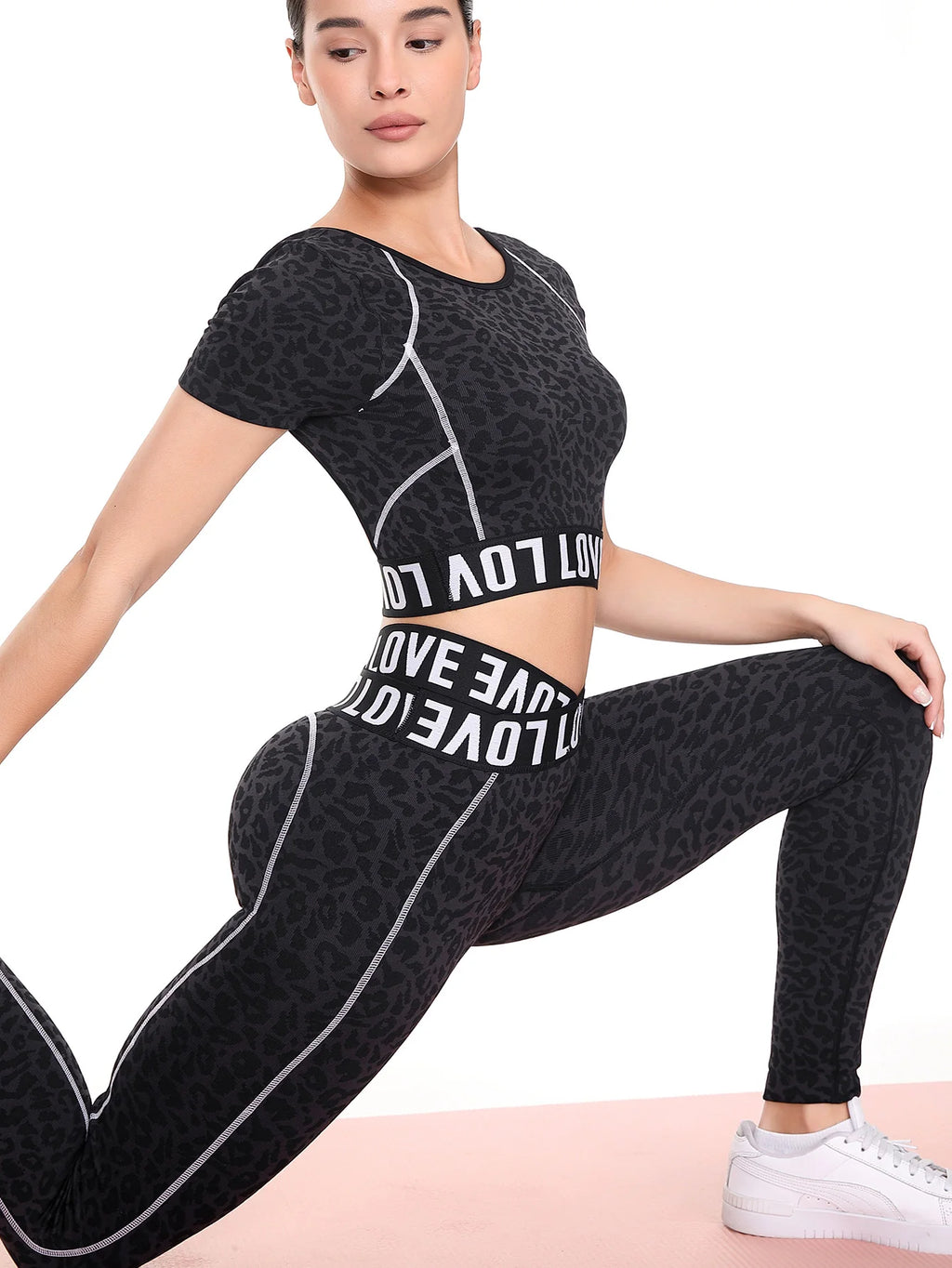 Conjunto Gym y Yoga Mujer 2 Piezas — Leggings + Sujetador Deportivo Sin Costuras